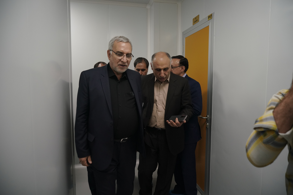 بازدید وزیر بهداشت از خط 2 Navid pharma